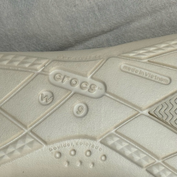 CROCS Wala Canvas Shoes, Blue-Grey, NWOT, Size 9 - Picture 7 of 8